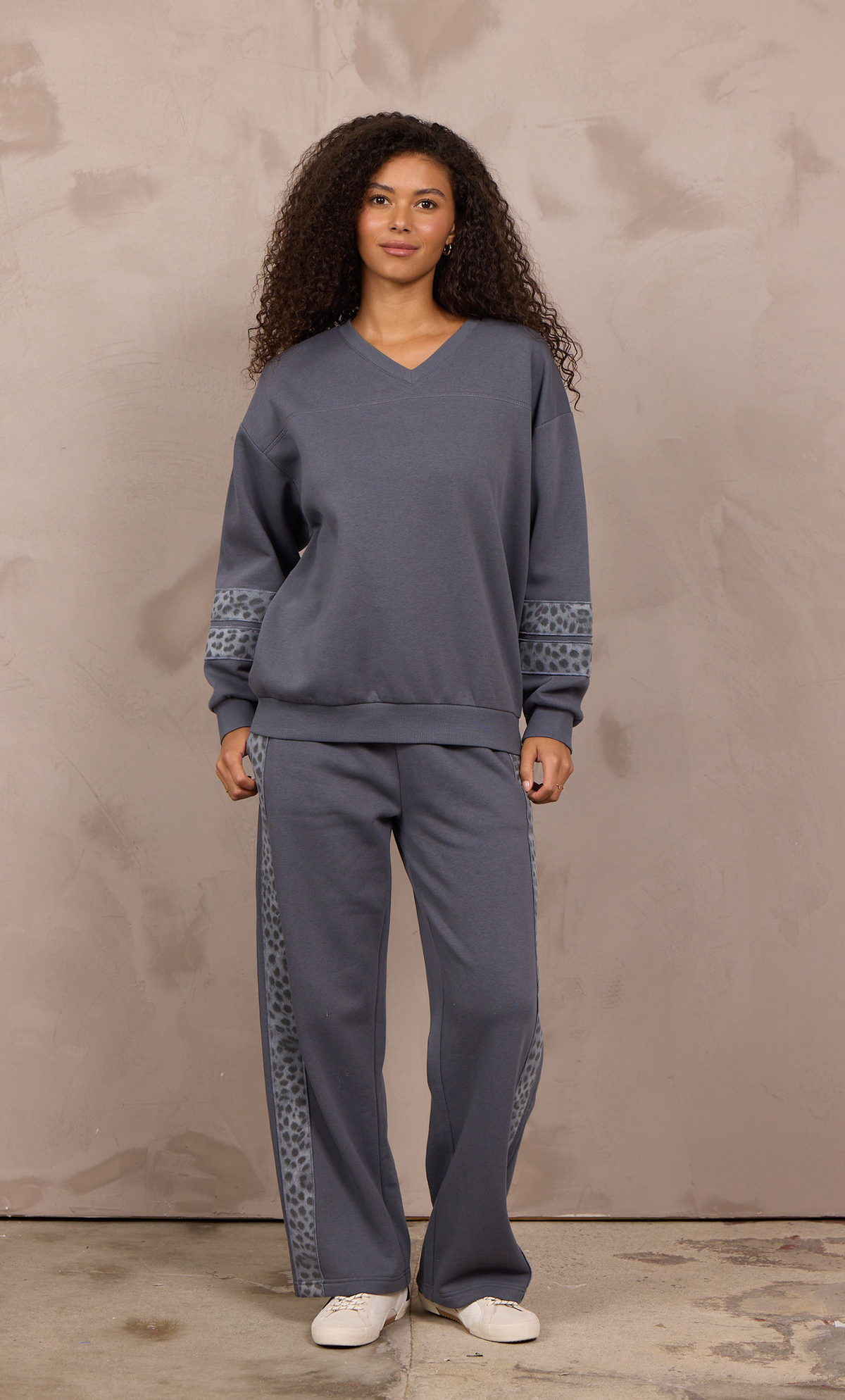 Grey Leopard Cozy Set