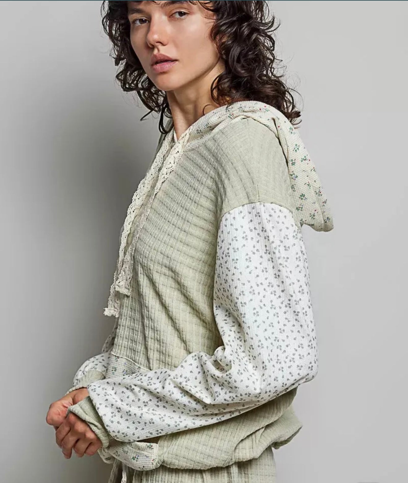 Sage Pullover Hoodie