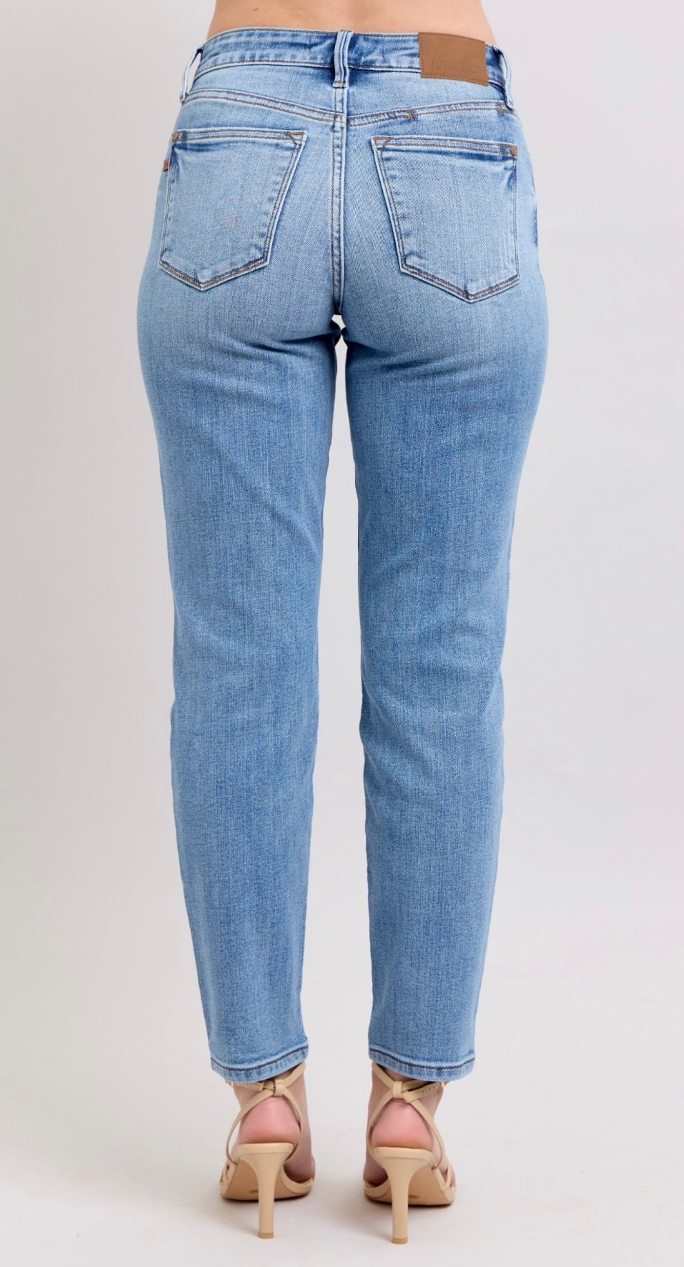 Judy Blue Mid Rise Vintage Wash