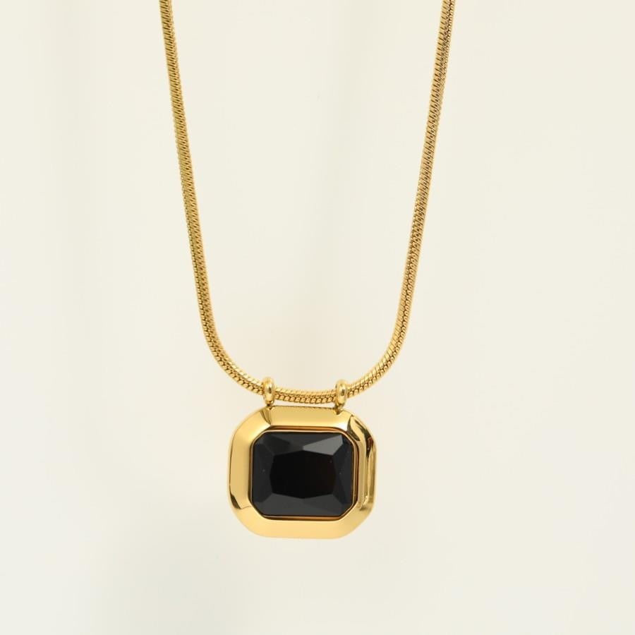 Zoey Crystal Necklace