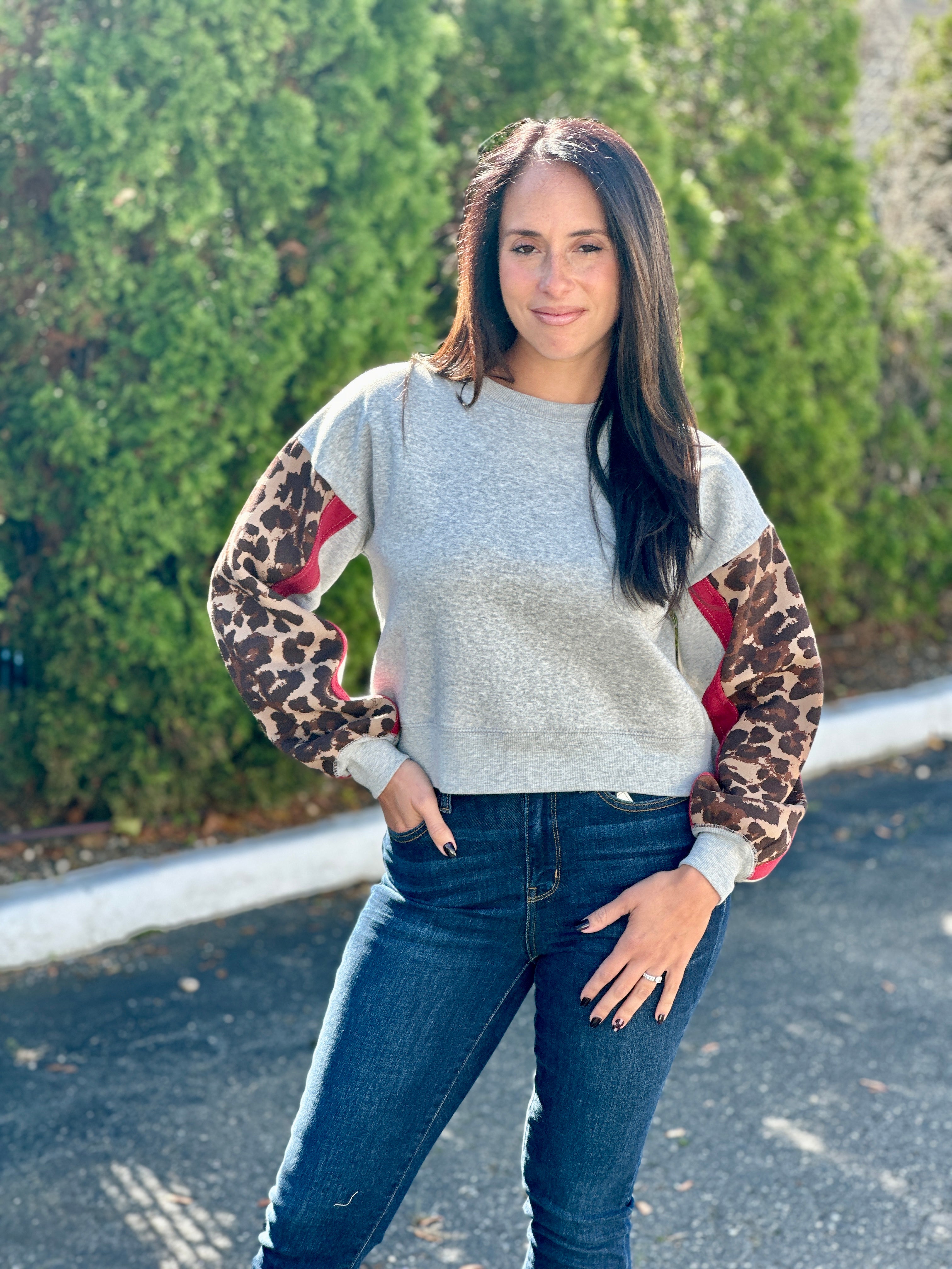 Leopard Print Contrast Crewneck