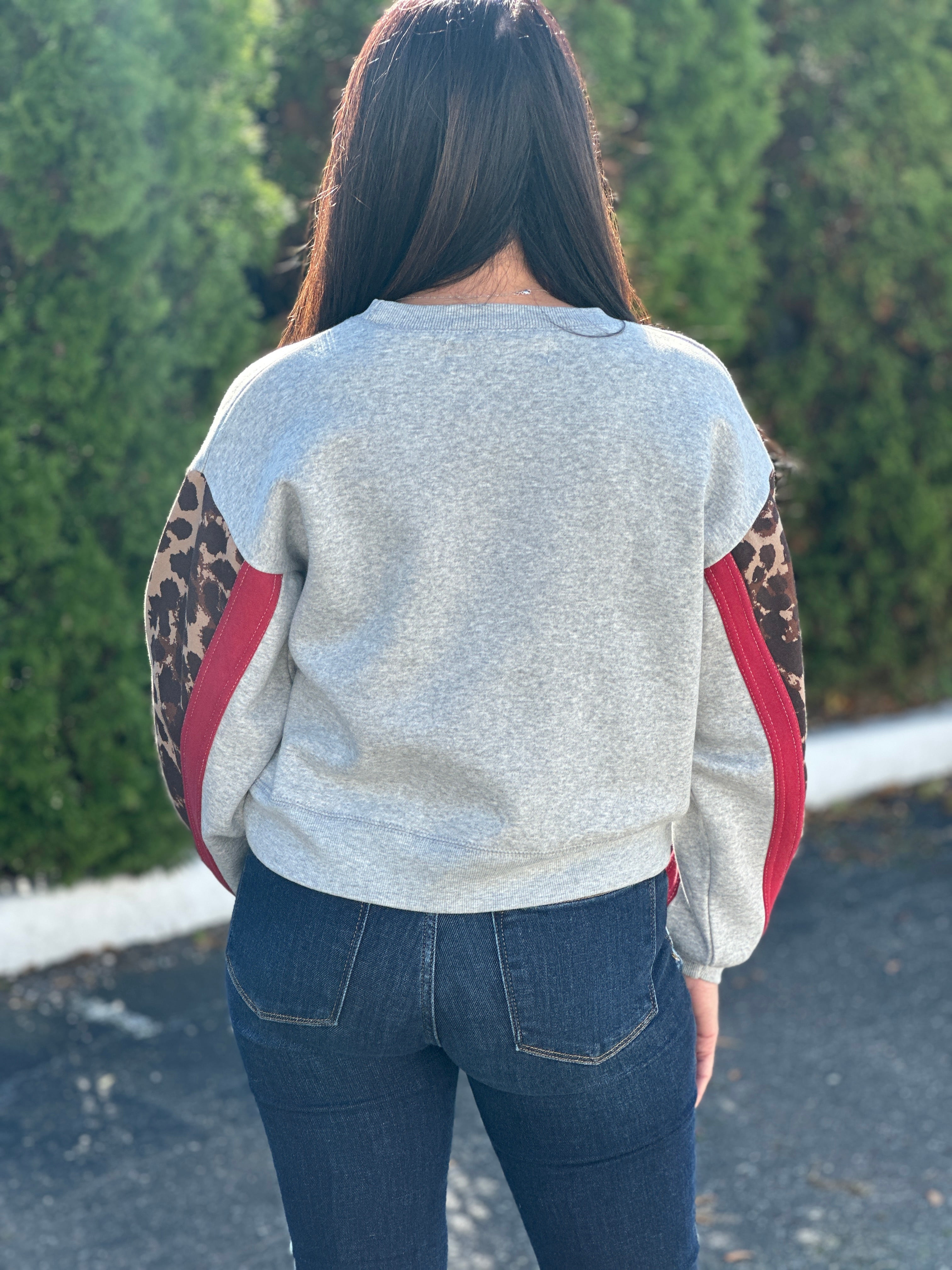 Leopard Print Contrast Crewneck