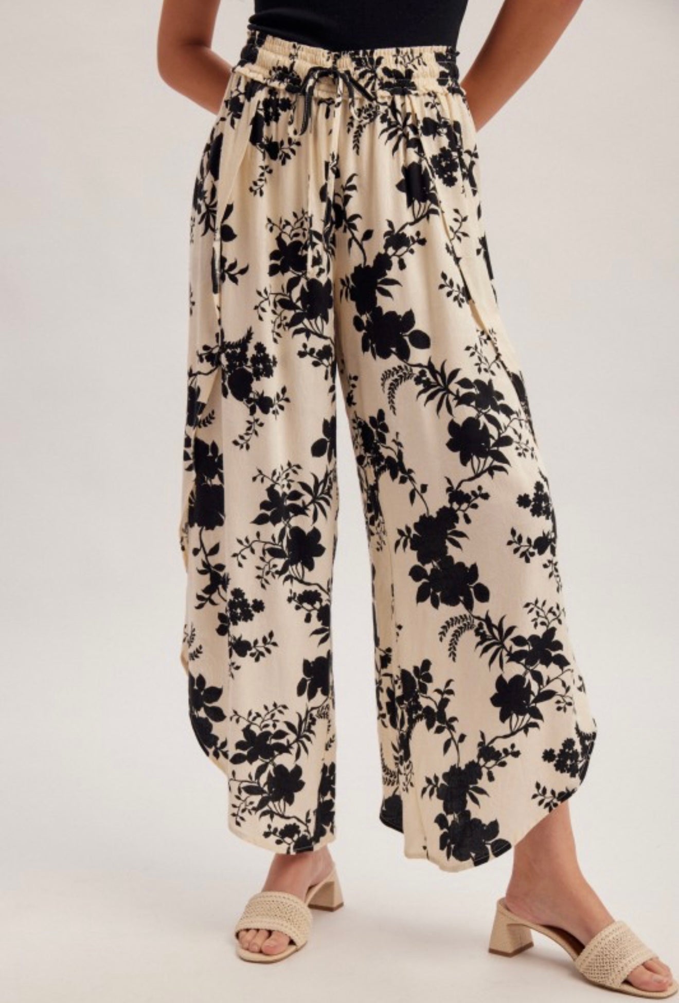 Floral Printed Tulip Hem Pants