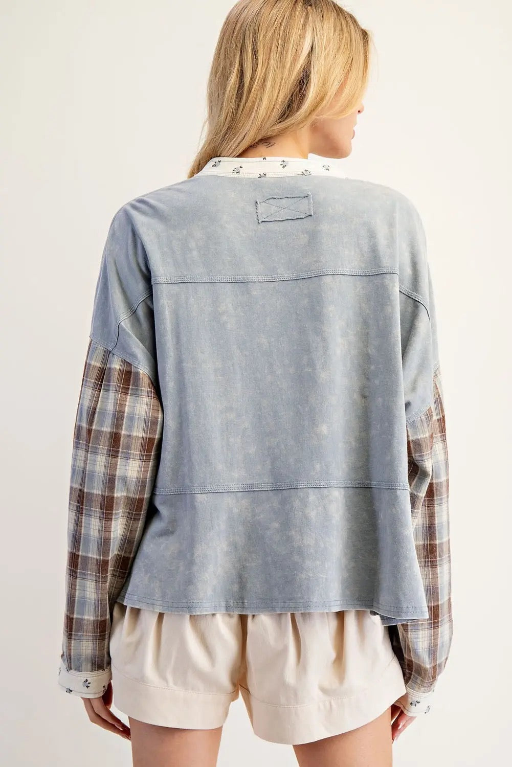 Mineral Washed Floral Trim Plaid Contrast Top